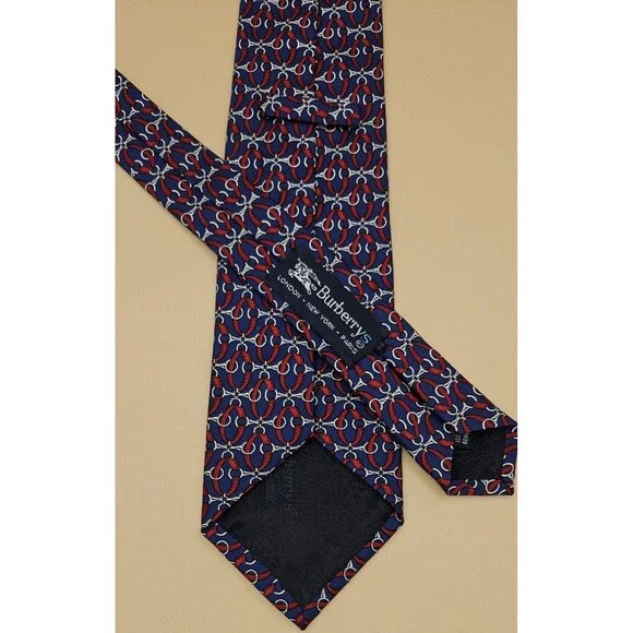 Vintage Burberry’s Silk Tie Navy Red Ring-Link Silk Necktie Luxury Accessory - Picture 4 of 9